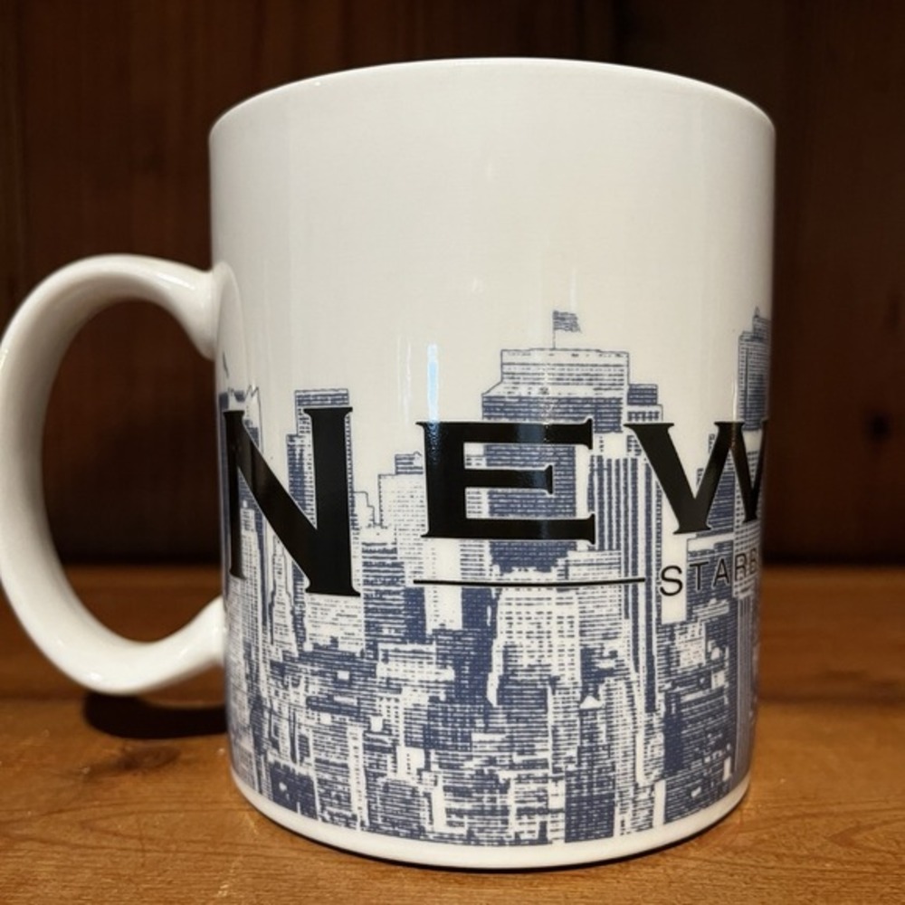 STARBUCKS 2002 Skyline Series New York City Big Apple Barista Coffee Mug Series1